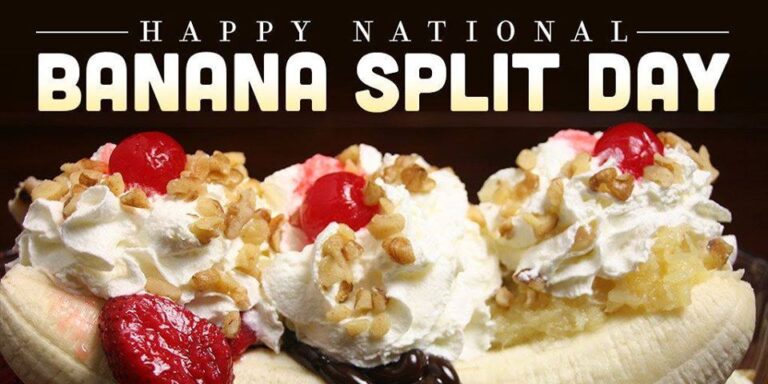 August 25 National Banana Split Day #NationalBananaSplitDay